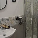 Гостьовий будинок Geometric Art