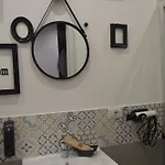 Гостьовий будинок Geometric Art