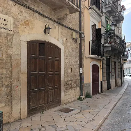 Geometric Art Bari
