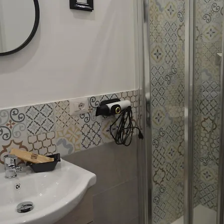 게스트하우스 Geometric Art