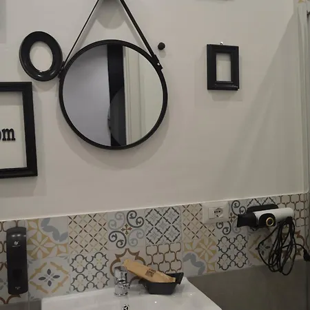 게스트하우스 Geometric Art