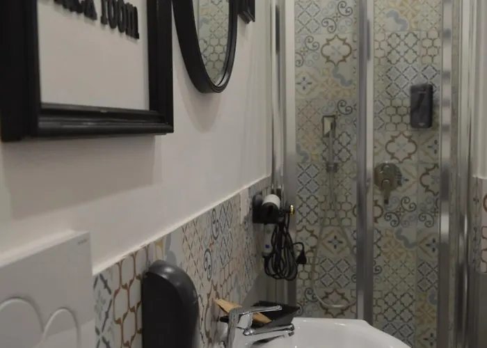 Geometric Art 4* Bari