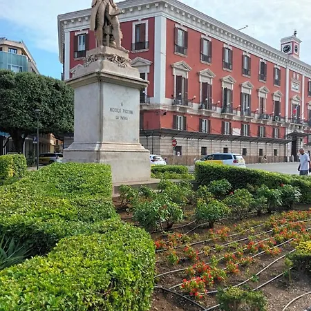 Geometric Art 4* Bari