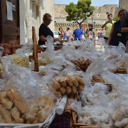 Geometric Art 4* Bari