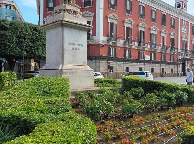 Geometric Art 3* Bari