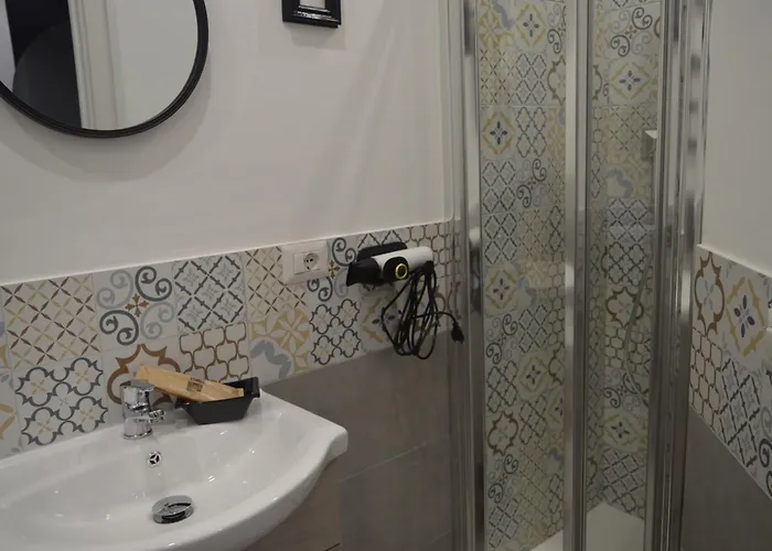 Pensiune Geometric Art